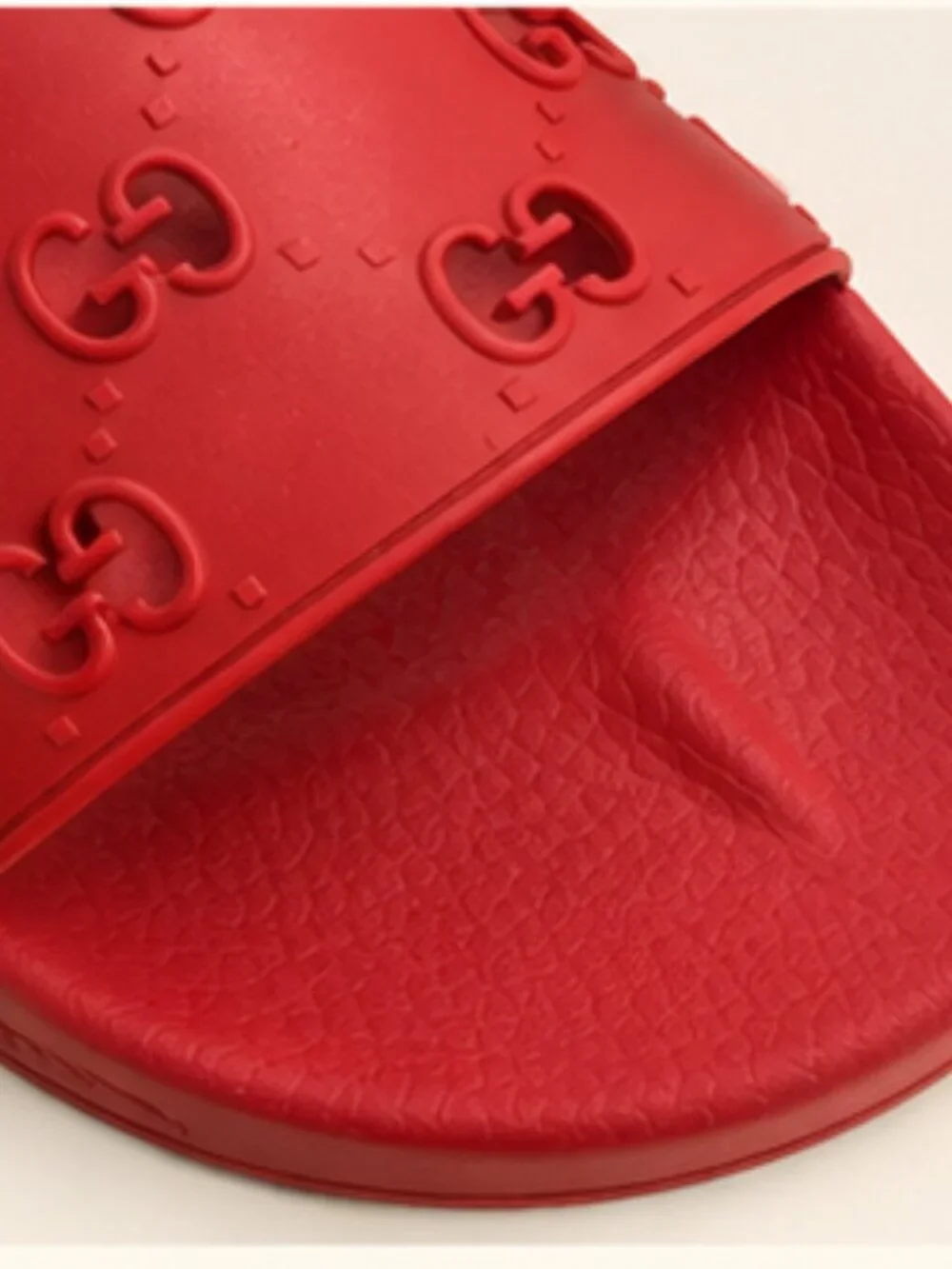 Gucci GG Rubber Slides Red 575957 10 Made in Italy Quiet Luxury Resort Designer